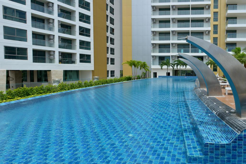 Peak Towers Condominium Pattaya Exterior photo