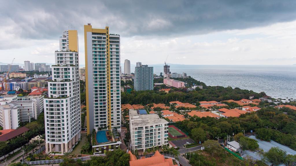 Peak Towers Condominium Pattaya Exterior photo